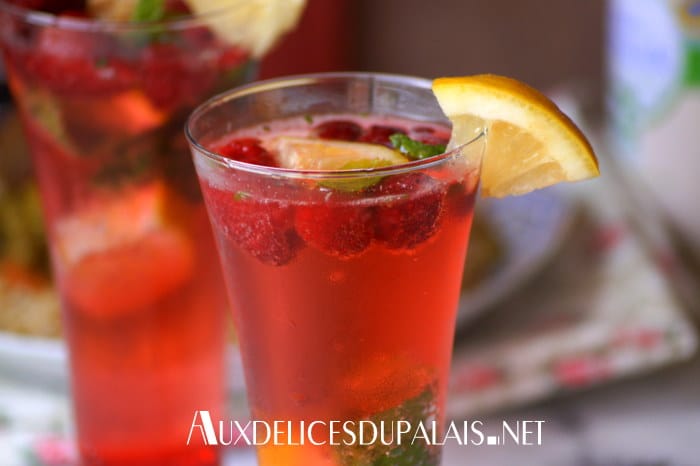 Recette Cocktail sans alcool aux fraises et à la menthe (facile, rapide)