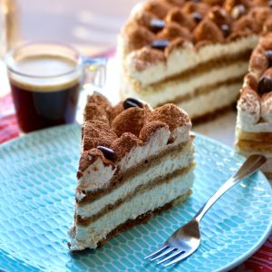 Layer cake Tiramisu (gâteau à étages)