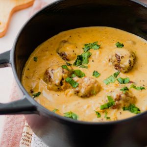 Boulettes de viande suédoises sauce crémeuse