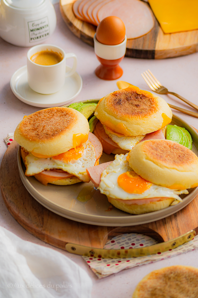 Recette de Egg mcmuffin facile et rapide