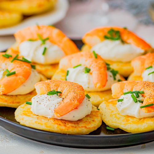 Blinis apéritif aux crevettes et fromage frais