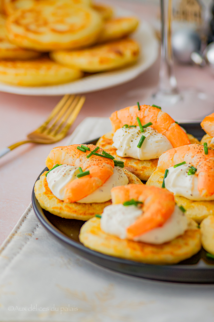 Blinis apéritif aux crevettes et fromage frais