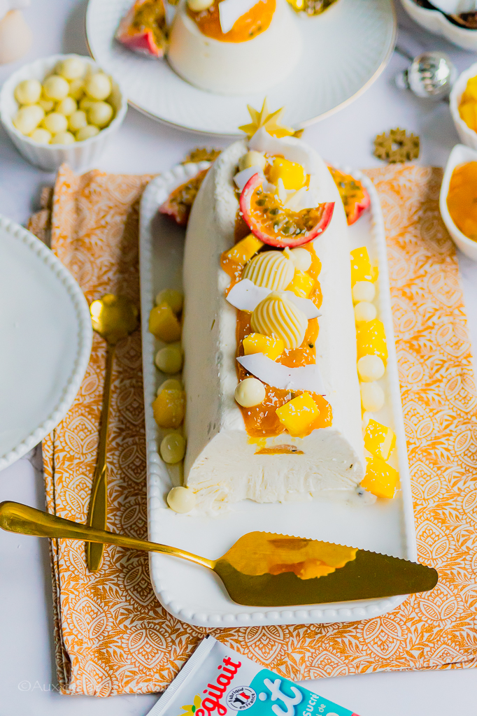 Bûche glacée exotique (mangue, coco et passion)